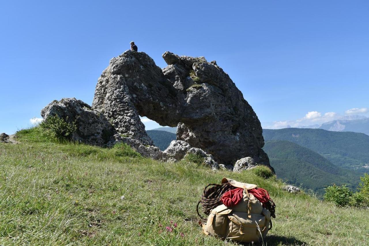 Holiday home Au Printemps Japonais Pierre-Chatel